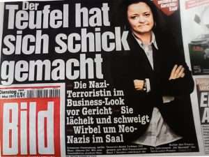 BILD Zeitung mit der Schlagzeile "Der Teufel hat sich schick gemacht" zu Beate Zschäpe (NSU)